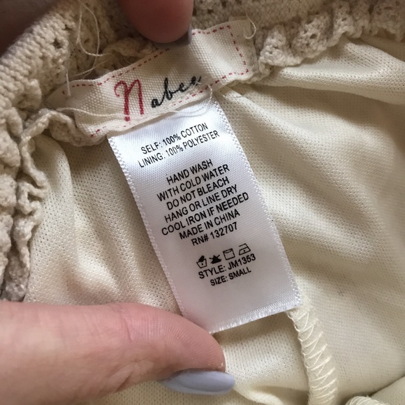 Crocheted shorts - Picture 2 of 4